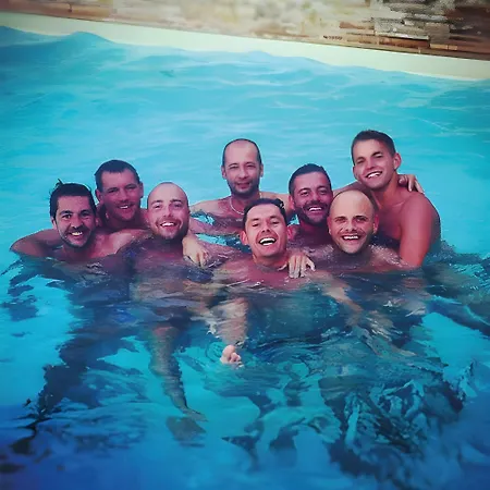 Θέρετρο Cinq & Sept Lgbt For Men